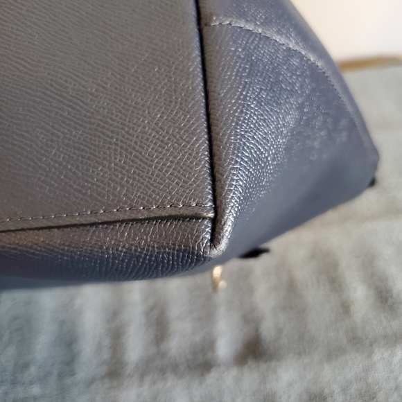 Coach Gallery Tote - Picture 10 of 10